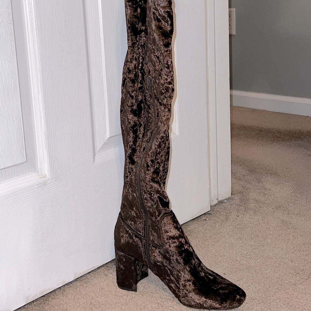 Jeffrey Campbell SZ 8.5 Over Knee Boot